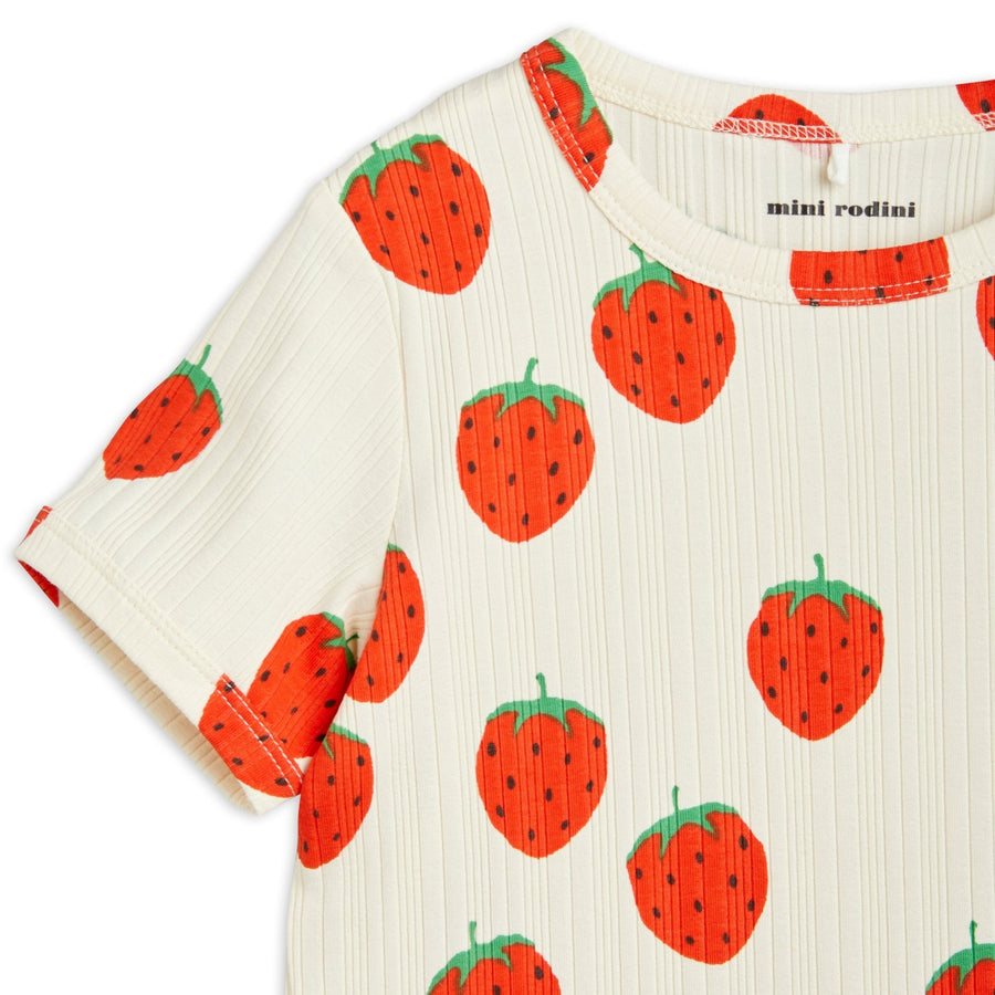 STRAWBERRIES T-SHIRT